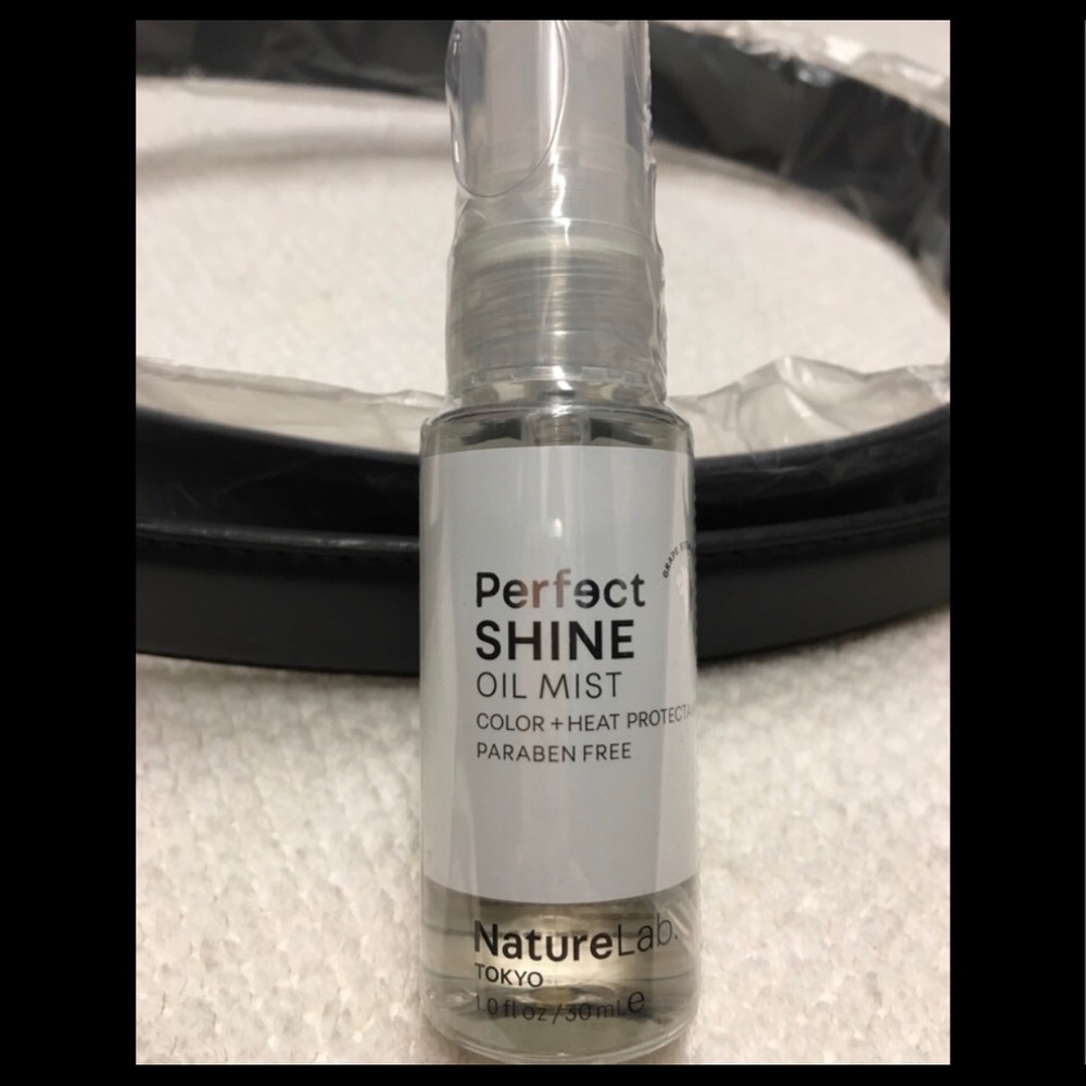 NEW Naturelab Tokyo Perfect Shine Oil Mist